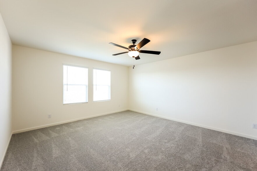 Building Photo - 5539 Bluebell Mdw