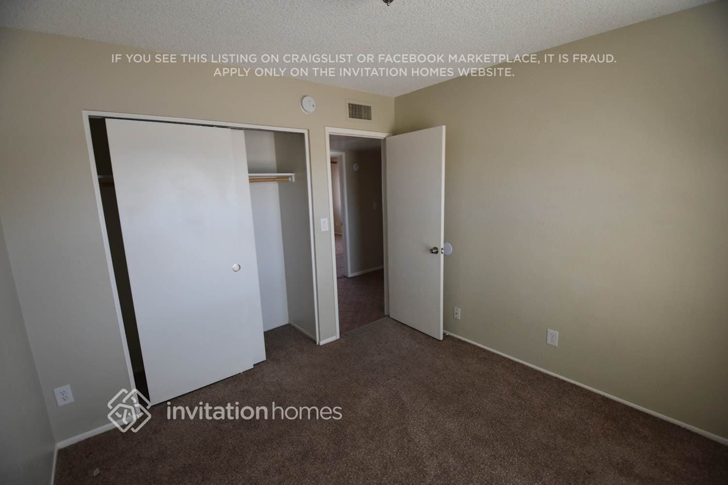 Building Photo - 10639 N 48th Dr