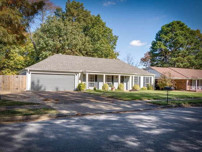 Building Photo - Perfectly renovated 3BR/2B available for rent!