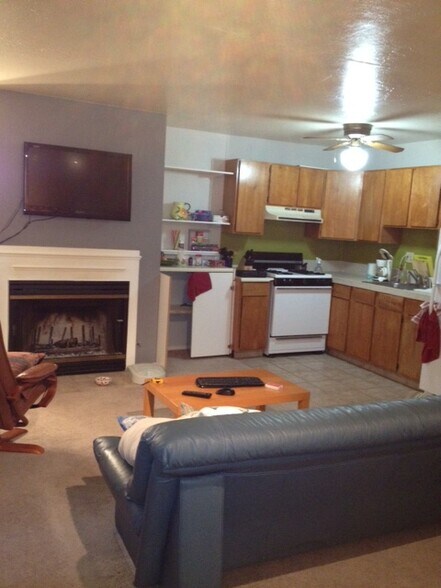 Building Photo - 1441 Lincoln Ave