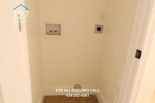 Building Photo - Fully Renovated - 2bed/2bath Single Family Home in Lynchburg!