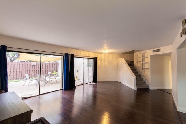 Building Photo - 103 Weybridge Cir