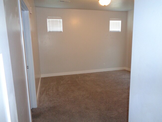 Building Photo - 14453 South Selvig Way