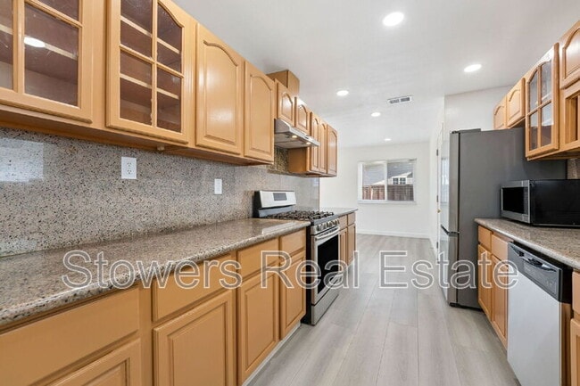 Building Photo - 7608 Canterbury Ln