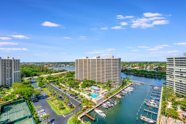 Building Photo - 4301 N Ocean Blvd