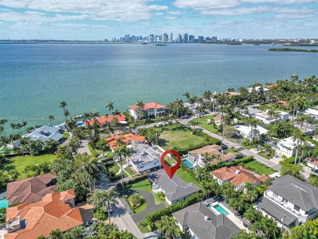 Building Photo - 7420 Beach View Dr