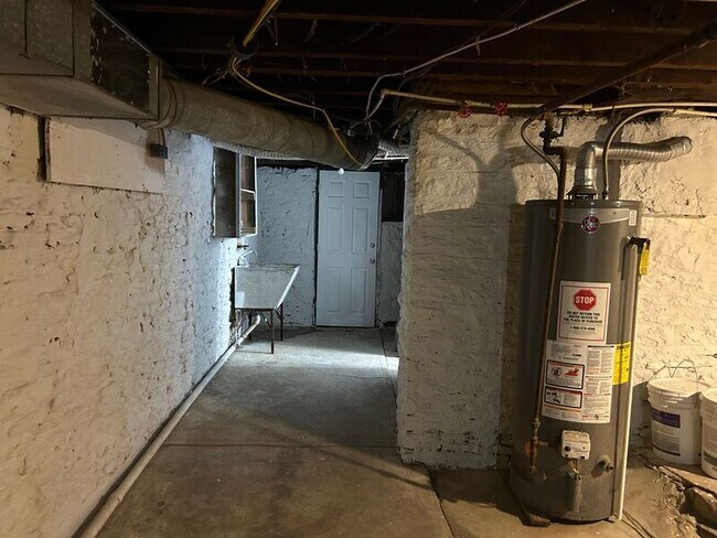 Building Photo - 1324 Beech Ave