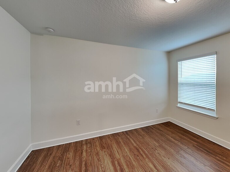 Building Photo - 4335 Reisswood Lp