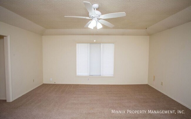 Building Photo - 5807 2nd St