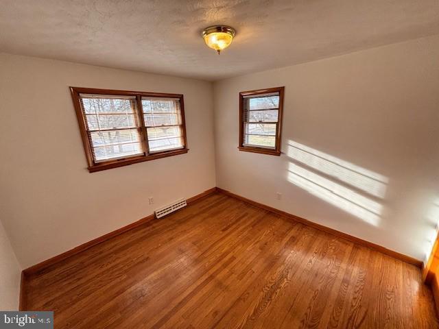 Building Photo - 2349 Redwood Rd