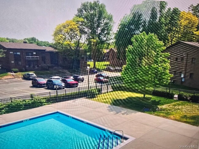 Building Photo - 3 Charles Ln