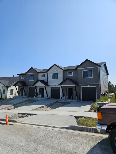 Building Photo - 160 Dayspring Loop
