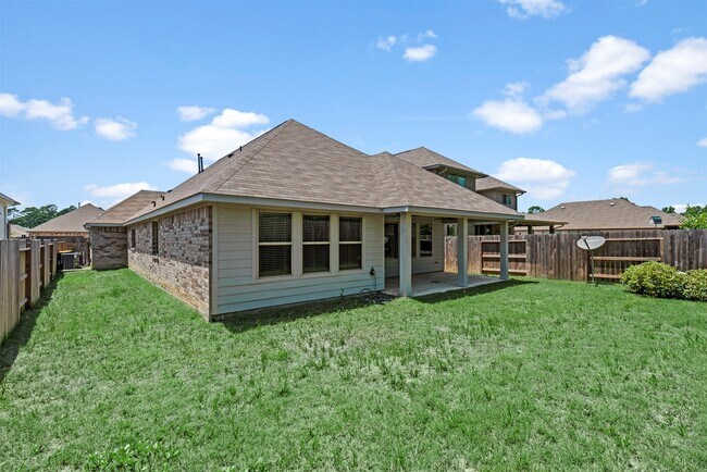 Building Photo - 25318 Pirates One Dr