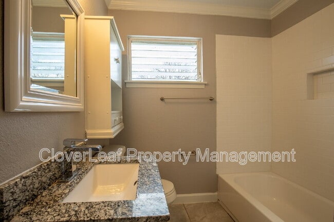 Building Photo - 2719 Gunsmoke Dr