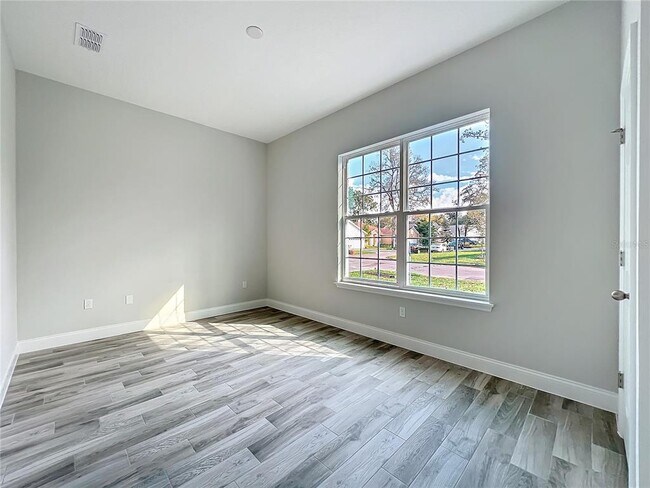 Building Photo - 345 Bahia Cir