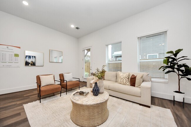 Building Photo - 7502 B Carver Rd