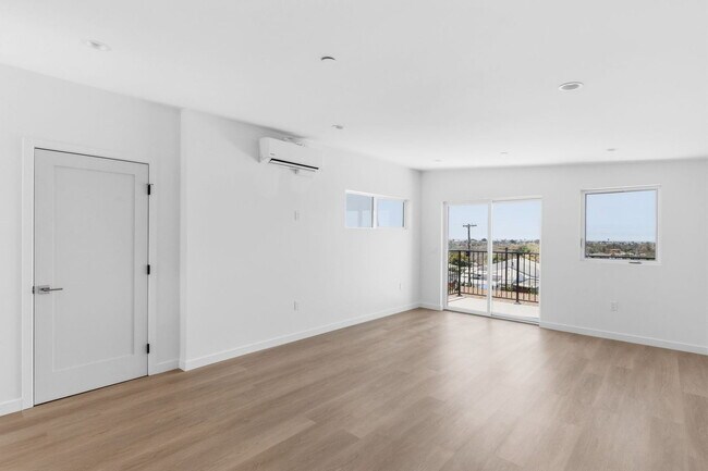 Building Photo - 6644 Valjean Ct