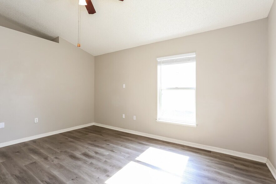 Building Photo - 11157 Wyndham Hollow Ln