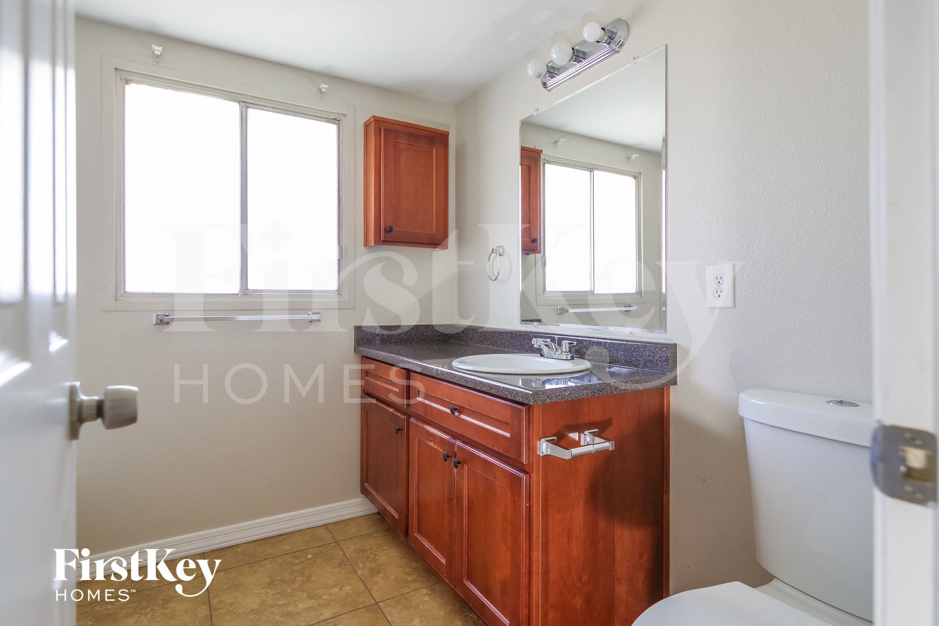 Building Photo - 4538 W Rovey Ave