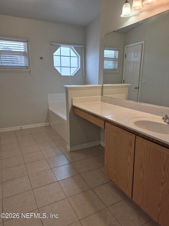 Building Photo - 1945 Millington Ln