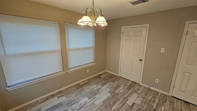 Building Photo - 19522 Lake Hollow Ln