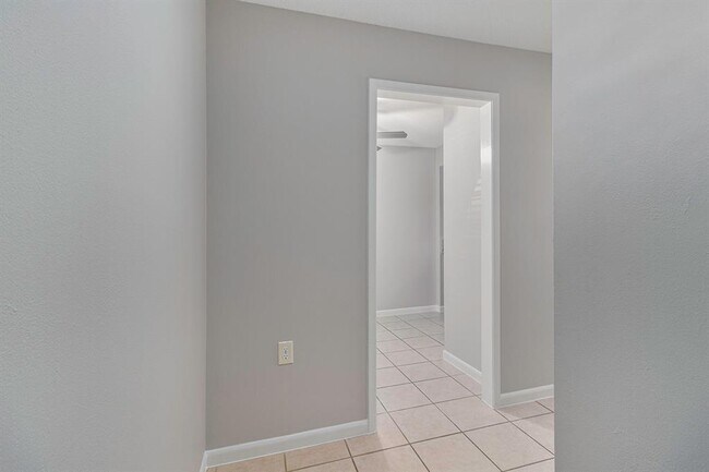 Building Photo - 1513 S 8th St