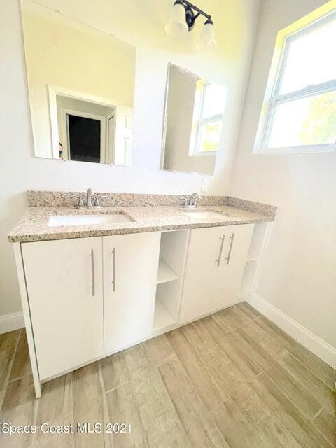 Building Photo - 847 Willowwood Ave