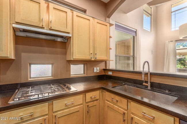 Building Photo - 14450 N Thompson Peak Pkwy