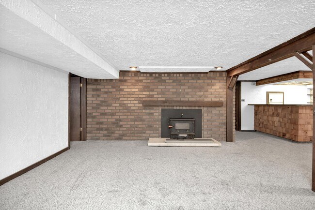 Building Photo - 9183 Indian Mound Ct NW