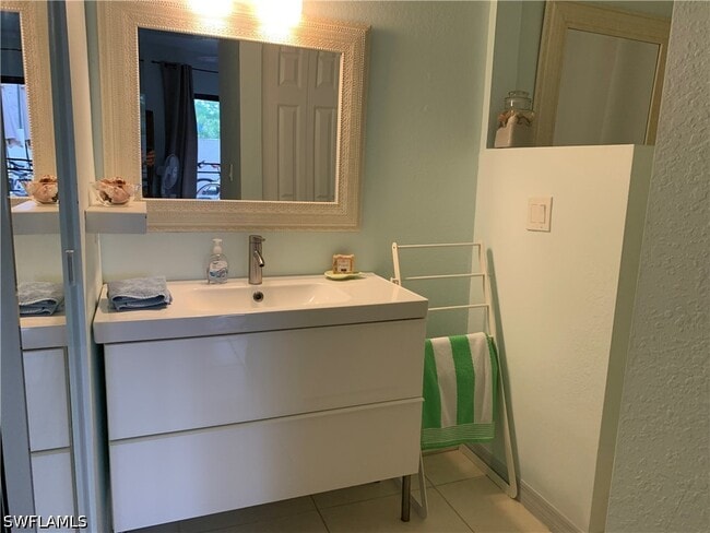 Building Photo - 65 Emerald Woods Dr