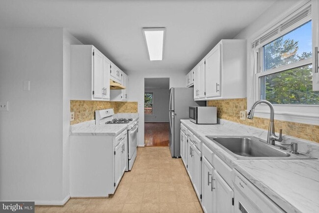 Building Photo - 14428 Black Horse Ct