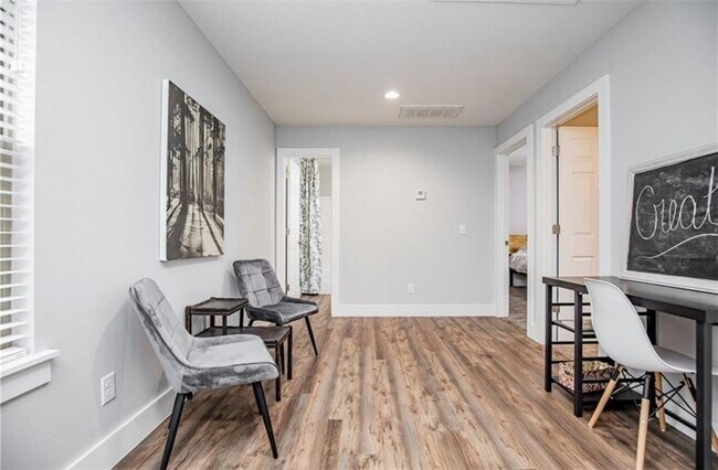 Building Photo - 43 Allendale Dr