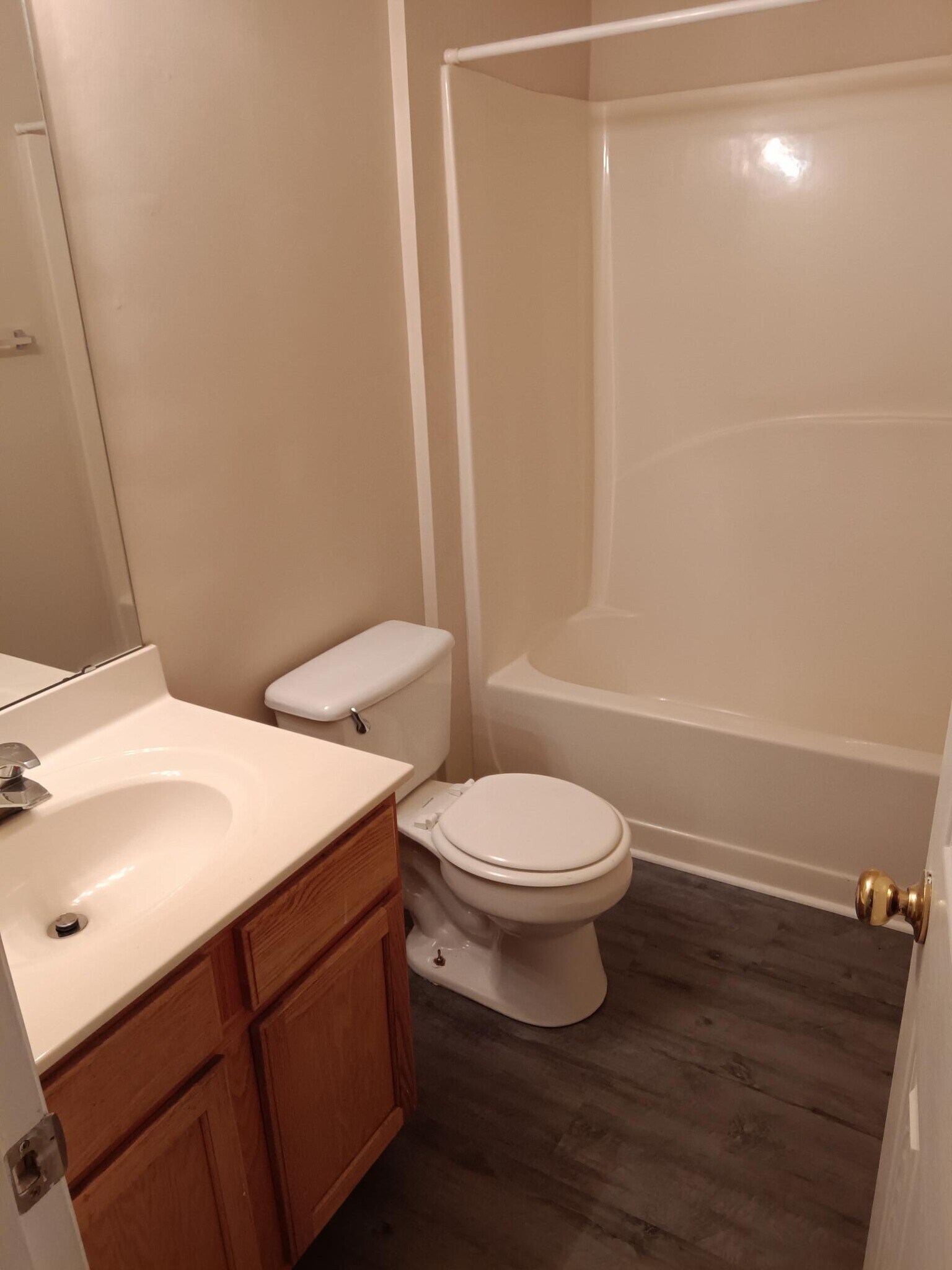 Building Photo - 2900 Trailwood Pines Ln