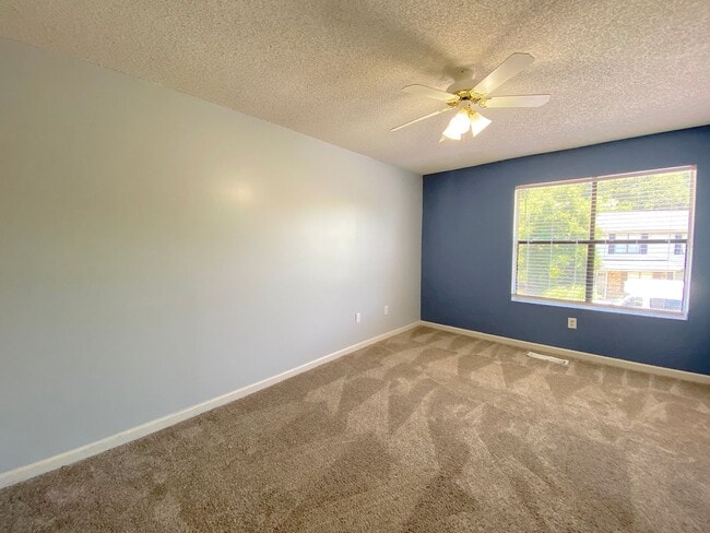 Building Photo - The Riverway at Aichele Terrace