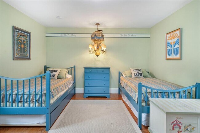 Building Photo - 287 Gibbs Ave