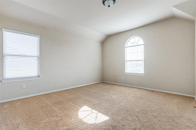 Building Photo - 216 Rugby Ln