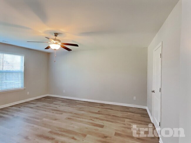 Building Photo - 3723 Burdette Wy.