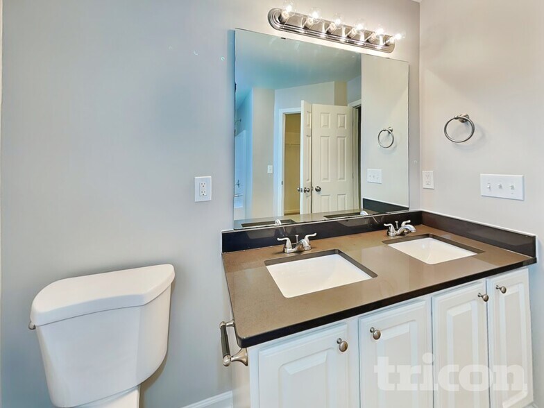 Building Photo - 1137 Vistalite Ln