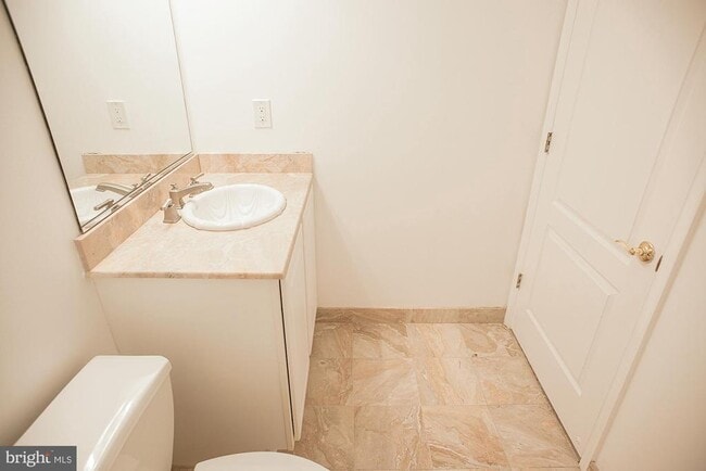 Building Photo - 7025 Chesapeake Harbour Dr E