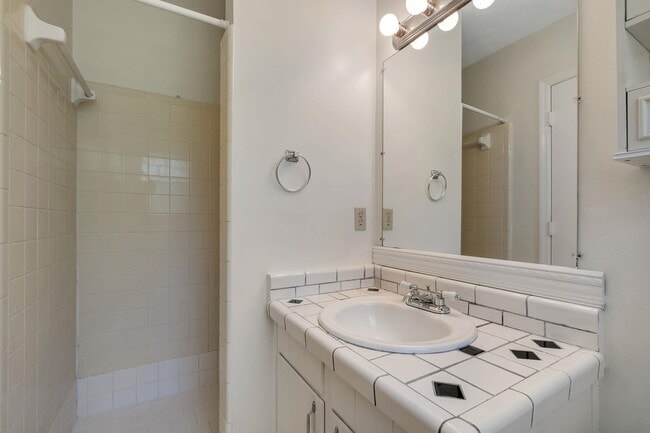 Building Photo - 2613 Killarney Way