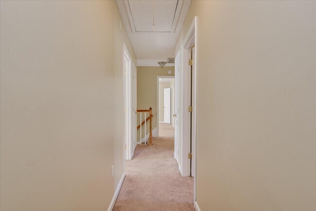 Building Photo - 2102 Howard Mill Rd