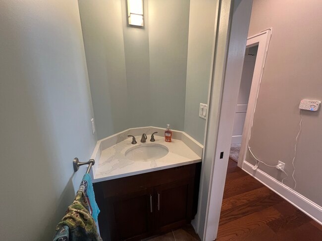 Building Photo - 2 Fall Pippin Ln