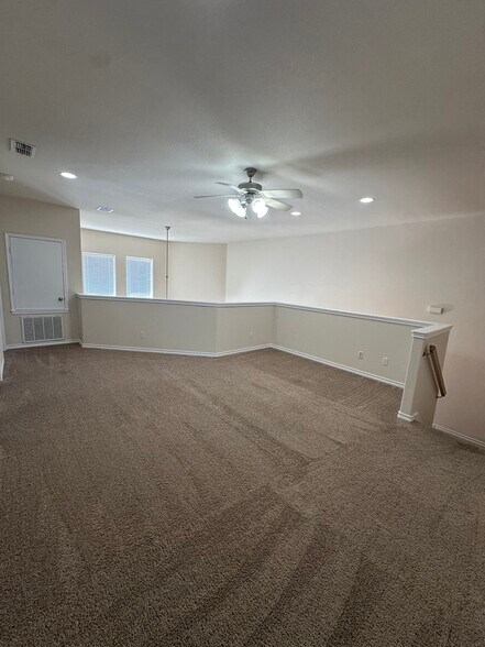 Building Photo - 15505 Palmira Ave