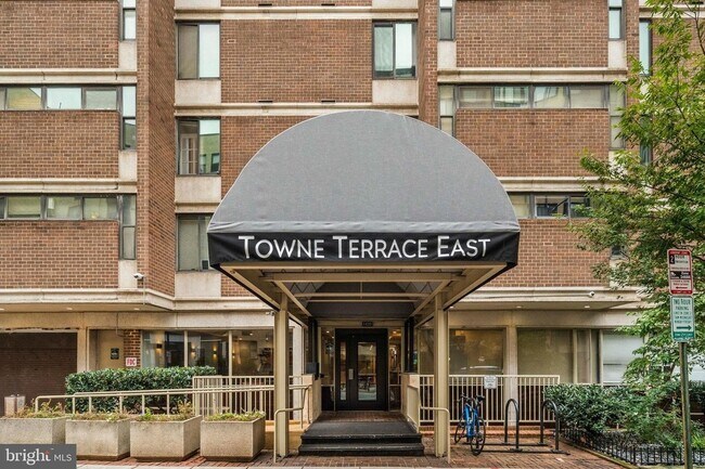 Building Photo - 1420 N St NW