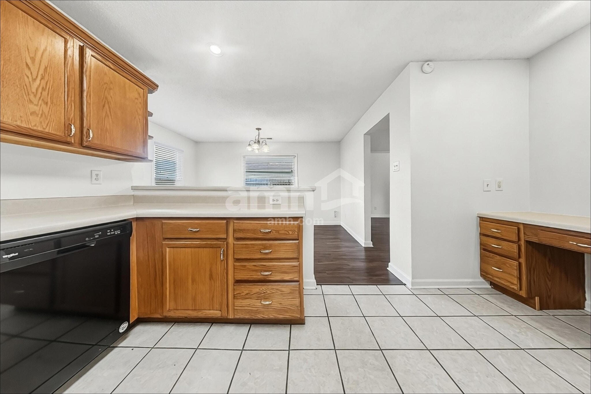 Building Photo - 1466 Far Dr