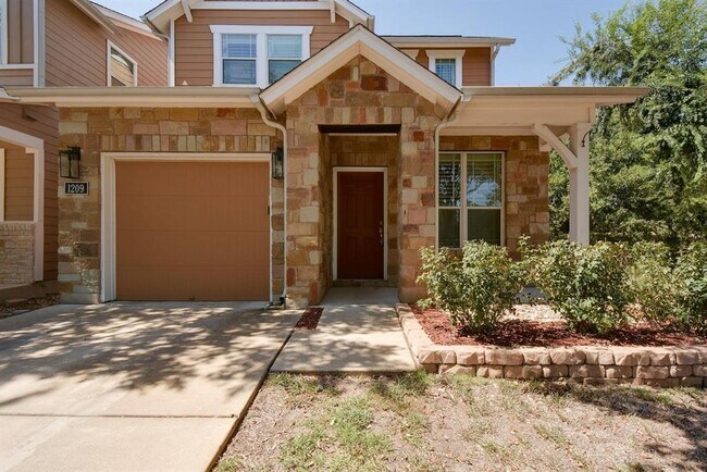 Primary Photo - 1209 Salem Park Ct