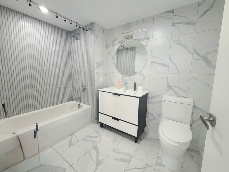 Building Photo - 205 Mt Vernon Ave