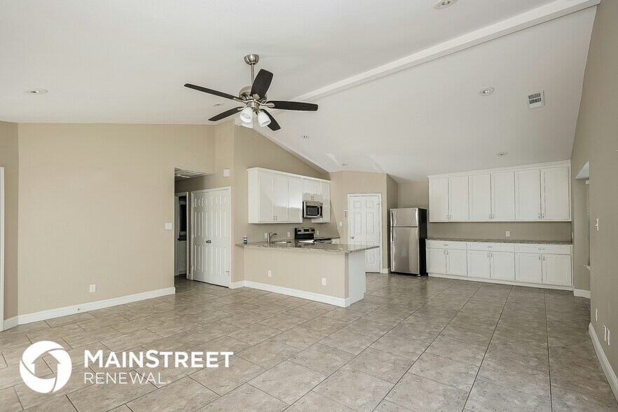 Building Photo - 4522 Horizon Dr