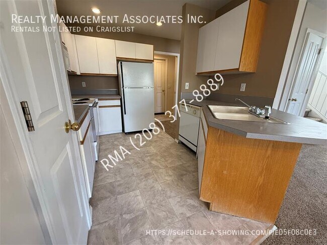 Building Photo - 5937 N Cobbler Ln