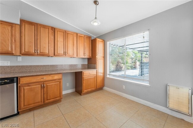 Building Photo - 741 Autumn Moon Dr